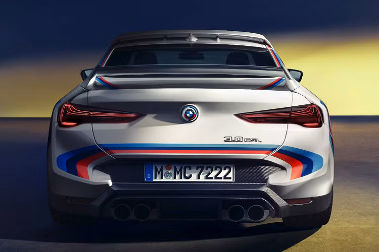 BMW khẳng định quy trình sản xuất toàn bộ lượng xe kể trên sẽ hoàn tất trong khoảng 3 tháng. Tuy giá xe chưa được công bố nhưng các chuyên gia dự đoán giá xe BMW 3.0 CSL 2023 trên 700.000 euro (tương đương 18 tỷ đồng), qua đó trở thành những chiếc BMW sản xuất thương mại đắt đỏ nhất trong lịch sử.