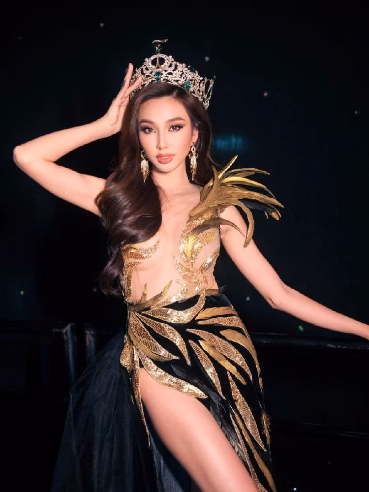 Tung nhieu lan bi chuyen gia makeup “dim hang”, Thuy Tien gio day tu hoa mat van dep xuat sac-Hinh-4