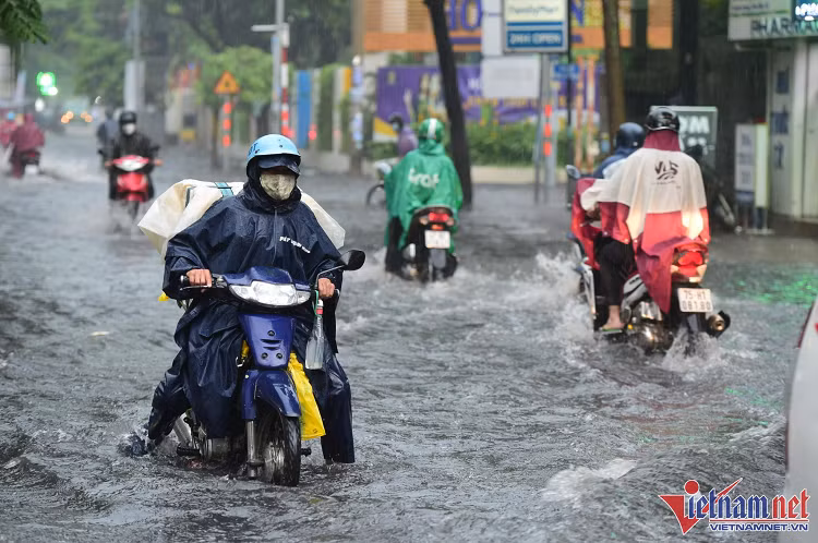Du bao thoi tiet 6/9: Mien Bac nang nong tu sang som