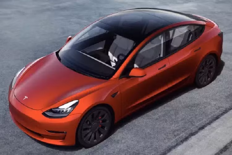 Tesla Model 3 se som la xe dien ban chay nhat Chau Au