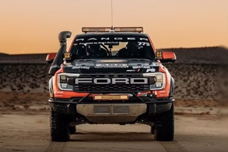 Lovell Racing là một trong những đội đua off-road chủ chốt của Ford Performance. Đội đua này được dẫn đầu bởi Brad Lovell - một tay đua kì cựu với nhiều lần vô địch các giải off-road. Ranger từ lâu đã trở thành biểu tượng toàn cầu của Ford. Mẫu xe này được chế tạo và thử nghiệm tại Úc.
