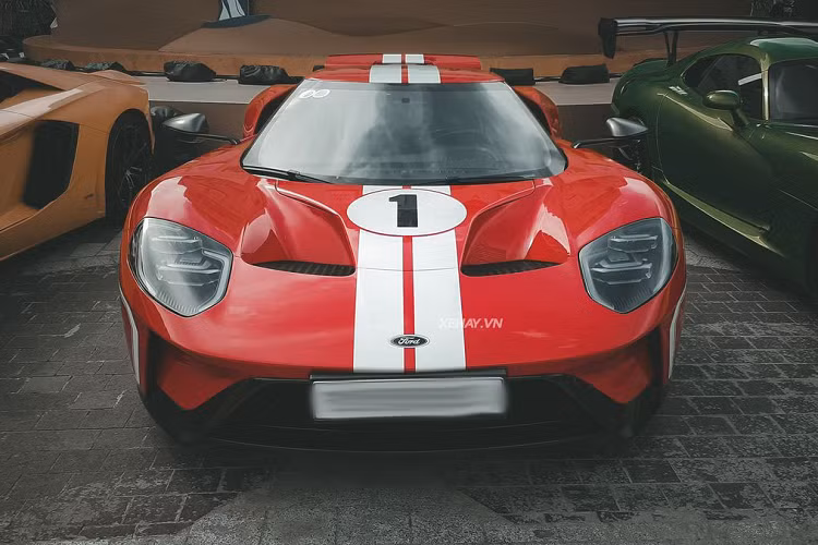 Ford GT doc nhat Viet Nam, khong duoi 35 ty cua dai gia Novaland
