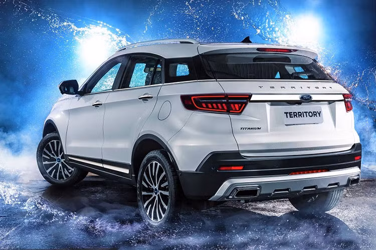 Thông tin về động cơ của Ford Territory mới vẫn được giữ kín. Trong khi đó, Ford Territory hiện đang bán tại Trung Quốc dùng động cơ xăng 4 xi-lanh, tăng áp, dung tích 1.5L, sản sinh công suất tối đa 140 mã lực và mô-men xoắn cực đại 225 Nm.