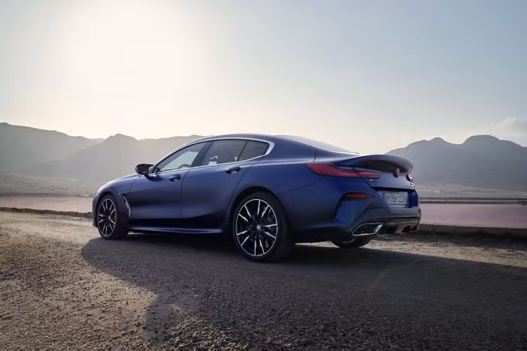 Ở lần hợp tác mới này, cả 2 thương hiệu sẽ cùng có lợi, BMW sẽ có thêm một siêu xe để đối đầu với các mẫu EV nhanh hơn, trong khi McLaren sẽ có chiếc SUV đầu tiên của hãng.