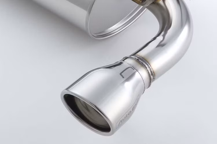 Ngoài ra, mức giá 85.800 yên (khoảng 15 triệu đồng) cho cánh gió sau, 90.200 yên (khoảng 15,8 triệu đồng) cho lưới tản nhiệt phía trước và 90.200 yên (khoảng 15,8 triệu đồng) cho bộ chia gió phía trước.