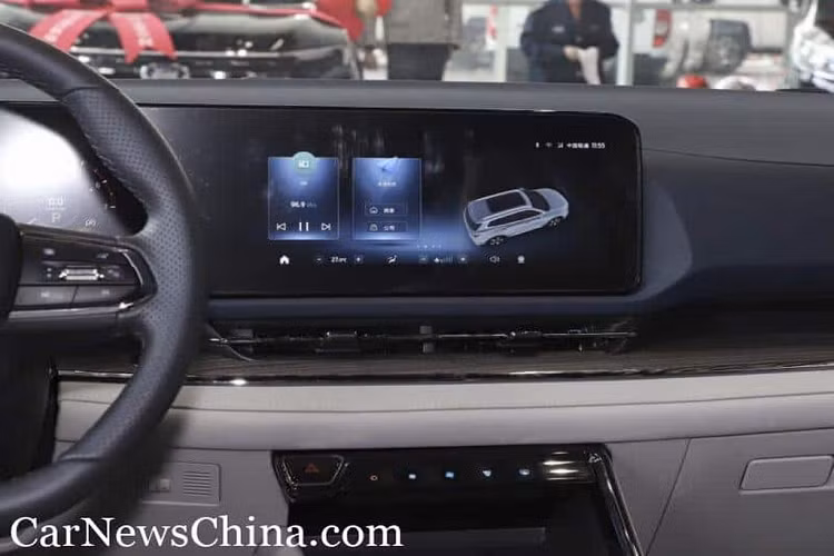 Về trang bị an toàn, chiếc SUV khả năng cao được "thừa hưởng" gói công nghệ an toàn chủ động Ford Co-Pilot360 từ Ford Equator Sport 2022 thông thường.