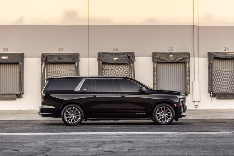 Cadillac Escalade B6 chống đạn gia nhập vào danh sách sản phẩm sẵn có của công ty, bao gồm những mẫu xe bọc giáp cao cấp như Aston Martin Vantage, Mercedes-Benz Sprinter, và Audi RS7. Theo nhà sản xuất, chiếc Escalade B6 này có mức độ bảo mật cấp ngân hàng.