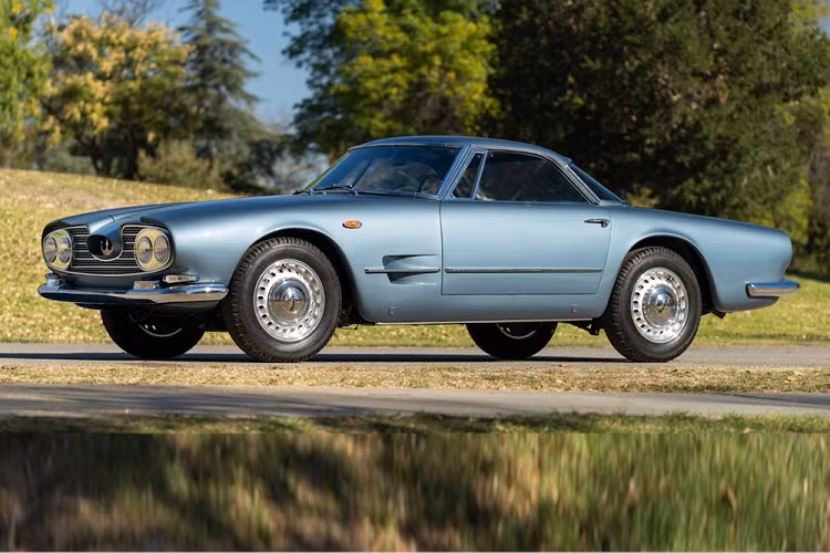 Thương hiệu Maserati của Ý có một lịch sử phong phú và lâu đời với những mẫu xe thú vị có gốc gác từ xe đua, thiết kế đẹp mắt, hoặc sự dung hợp của cả hai. Nhà sản xuất ôtô này hiện đang trải qua một giai đoạn phục hưng mới, nhưng họ chưa bao giờ quên những mẫu xe cổ điển đã đưa tên tuổi của mình đến với giới thượng lưu nhiều thập kỷ trước.