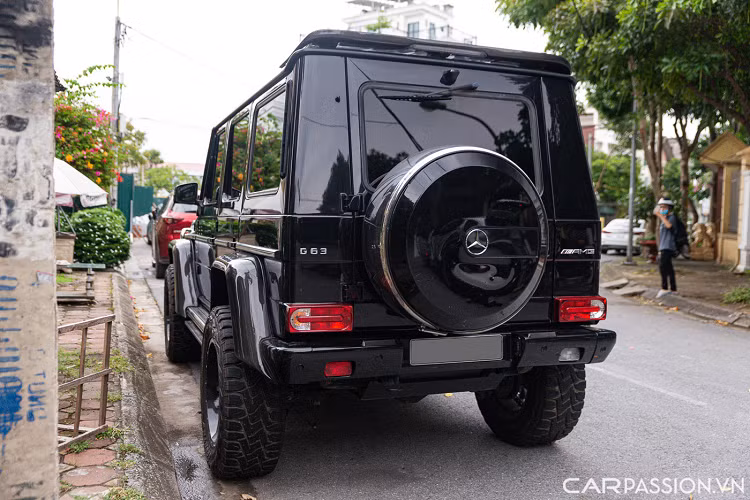 Hộp số tự động 7 cấp AMG kết hợp cùng hệ dẫn động bốn bánh 4Matic. Khả năng tăng tốc từ 0-100 km/h trong 5,3 giây trước khi đạt vận tốc tối đa 210 km/h.