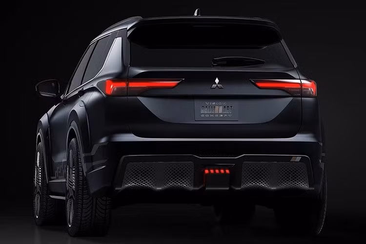 Theo Mitsubishi, Vision Ralliart là mẫu xe mang đến hiệu suất vận hành cao với mô-men xoắn lớn. Tương xứng với đó là đĩa phanh cỡ lớn và cùm phanh 6 piston. Được biết, hãng hiện đang hồi sinh bộ phận độ xe và chế tạo xe đua nội bộ Ralliart của mình.