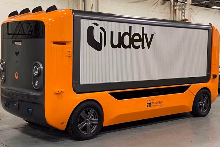 Udelv Transporter - xe giao hang tu lai co the cho den 900 kg