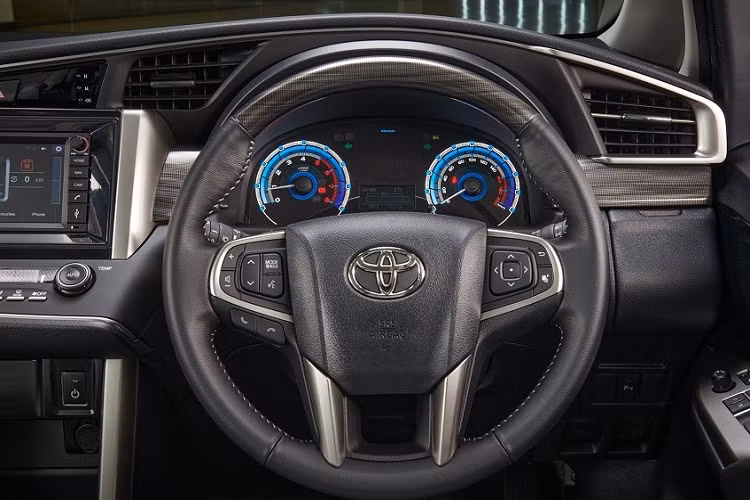 Dù sao thì người tiêu dùng Indonesia cũng không cần quá buồn vì hãng Toyota dự định sẽ giới thiệu ít nhất 10 mẫu ô tô điện khác tại thị trường này trong thời gian 5 năm tới.