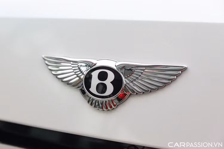 Bentley Mulsanne Speed sử dụng động cơ V8 tăng áp kép có dung tích 6.75 lít, sản sinh công suất tối đa 530 mã lực tại vòng tua máy 4.200 vòng/phút và mô men xoắn cực đại đạt mức 1.100 Nm tại vòng tua máy 1.750 vòng/phút.