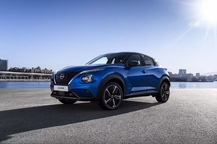 Từ nay đến năm 2030, hãng Nissan đã đặt mục tiêu là biến toàn bộ dòng sản phẩm của mình thành xe năng lượng mới, bao gồm ôtô điện, xe plug-in hybrid và hybrid. Để thực hiện mục tiêu đó, hãng đã bổ sung phiên bản Nissan Juke Hybrid 2022 mới cho dòng SUV cỡ B ở thị trường châu Âu. 