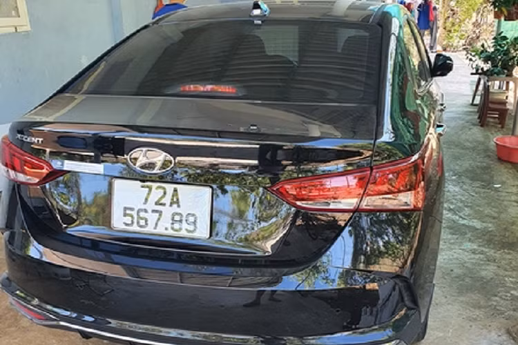 Sở dĩ chiếc xe Hyundai Accent tại Bà Rịa được săn đón như vậy là vì dãy số 567.89 có ý nghĩa rất tuyệt vời - luôn tiến về phía trước, vượt qua chông gai, san bằng tất cả, tấm biển số như vậy sẽ giúp chủ nhân làm ăn thuận lợi.