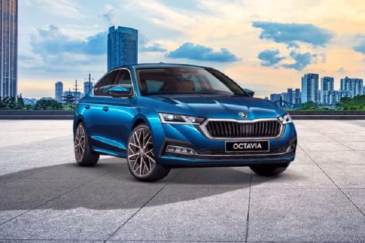 Thứ tư là động cơ diesel TDI 2.0L với công suất tối đa 108 mã lực, mô-men xoắn cực đại 300 Nm và lượng nhiên liệu tiêu thụ trung bình 4,1 lít/100 km nếu đi kèm hộp số sàn 6 cấp. Nếu đồng hành cùng hộp số tự động 7 cấp, động cơ này có mô-men xoắn cực đại 250 Nm, tiêu thụ 4,3 lít/100 km. Vận tốc tối đa là 215 km/h.