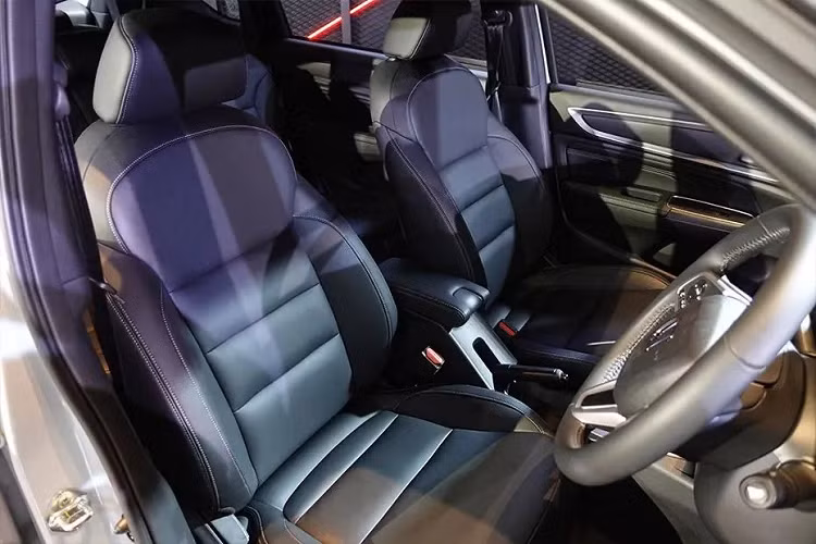 Tuy nhiên, Honda Indonesia sẽ không từ bỏ 2 thị trường này. Hiện Honda Indonesia đang cố gắng sản xuất xe khác để có thể xuất khẩu sang 2 thị trường Việt Nam và Philippines. Tất nhiên, sản phẩm đó phải phù hợp với cả thị trường Indonesia. "Chúng tôi có kế hoạch xuất khẩu Honda BR-V để đáp ứng quy định tại 2 nước này. Theo dự định, Honda BR-V 2022 mới sẽ được xuất khẩu sang 30 quốc gia. Hiện xe mới được bán ở 7 quốc gia và trong năm sau, chúng tôi sẽ tiếp tục mở rộng thị trường.