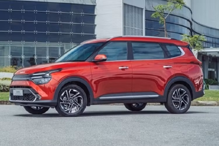 Trong tương lai, rất có thể động cơ 1.5L này sẽ được kết hợp với công nghệ hybrid giúp xe tiết kiệm nhiên liệu hơn. Bên cạnh đó, 2 tùy chọn động cơ khác là động cơ xăng 1.5L công suất 115 mã lực, mô men xoăn 144 Nm và động cơ diesel 1.5L tăng áp cho công suất 115 mã lực, mô men xoắn 250 Nm vẫn được giữ nguyên.