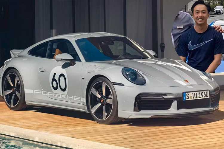 Như vậy, sau chiếc xe đua đường phố Porsche 911 GT3 thế hệ 992, Cường Đô la quyết định trải nghiệm thêm Porsche 911 thế hệ mới và cái tên được lựa chọn chính là siêu xe Porsche 911 Sport Classic 2023, mẫu xe chỉ được sản xuất giới hạn 1.250 xe trên toàn thế giới.