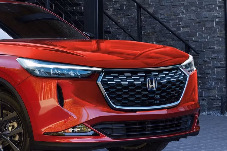 Ở thế hệ mới, Honda CR-V sẽ “vay mượn” một vài đường nét thiết kế từ “người anh em” HR-V 2021 và dùng một phần bộ khung tổng thể từ phiên bản cũ.