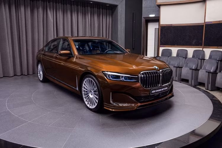 BMW tiết lộ rằng về sau Alpina sẽ ngừng sản xuất xe tại nhà máy Buchloe, toàn bộ nhân viên, công nhân của Alpina sẽ được chuyển đến vị trí mới ở BMW, các nhà cung cấp hay đối tác phát triển của BMW.