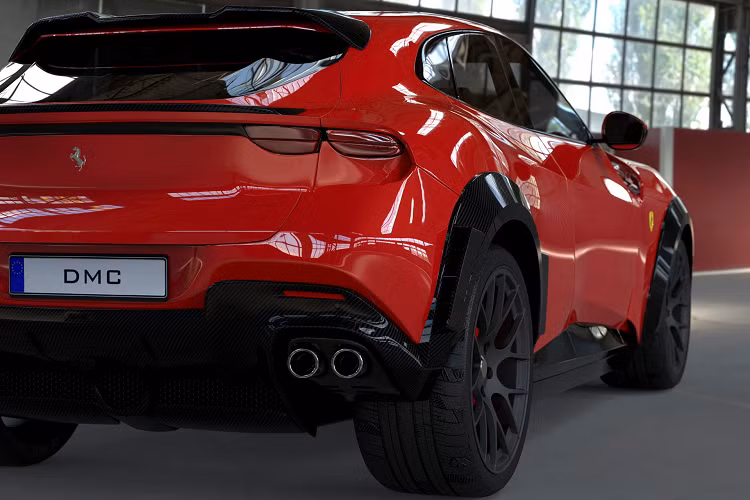 Ống xả titan hình được phát triển riêng cho Ferrari Purosangue bởi công ty Zesad GmbH của Đức. Nhờ hệ thống điều khiển bằng van, hệ thống xả này mang lại trải nghiệm âm thanh to hơn hệ thống xả nguyên bản.