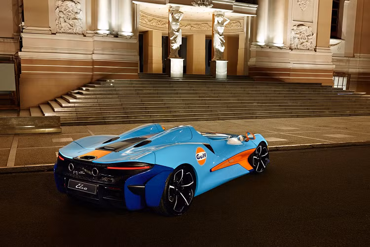 Hiện số lượng phiên bản siêu xe McLaren ở nước ta trên 6 bao gồm các dòng 570S (2 xe), 650S (khoảng trên 9 xe), 720S (gần 20 xe với bản Coupe và Spider), 765LT (4 xe trên tổng 765 chiếc được sản xuất toàn cầu), GT (2 xe) và Senna (1 chiếc).