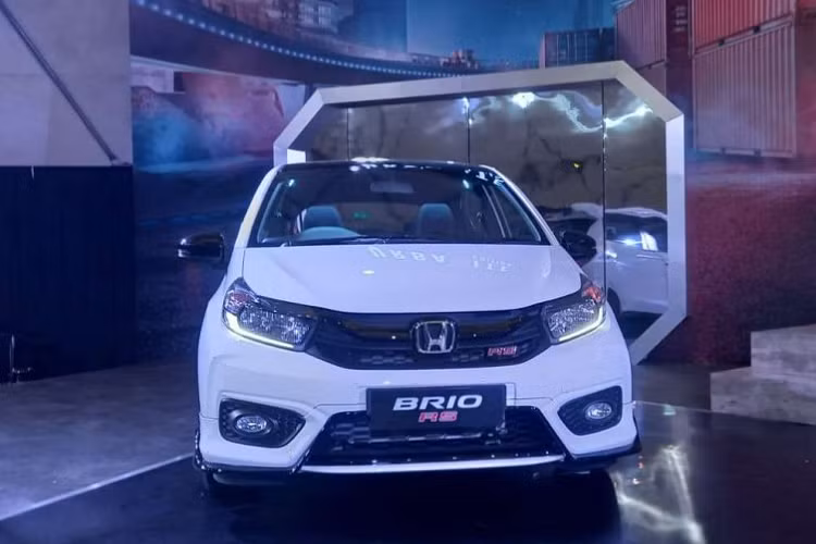 Lần đầu tiên trình làng tại thị trường Indonesia vào năm 2012, Honda Brio đã đạt doanh số cộng dồn hơn 435.000 xe. Nhờ đó, đây chính là "vua doanh số" trong phân khúc xe đô thị và xe tiết kiệm xăng tại đất nước vạn đảo này.