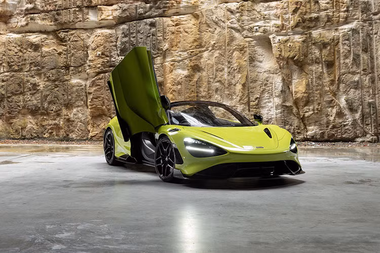 McLaren 765LT Spider chinh hang tai Viet Nam 