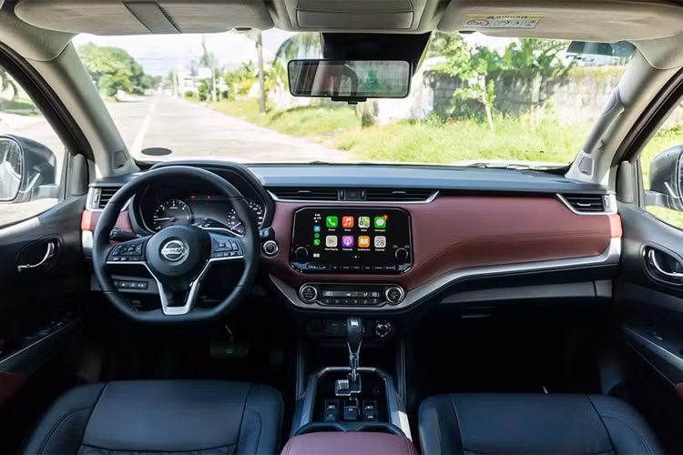 Đáng chú ý, Nissan Terra 2022 tại Việt Nam hứa hẹn sẽ được trang bị động cơ dầu 4cyl dung tích 2.3L tăng áp kép (twin-turbo) tương tự như Navara 2022, động cơ này cho công suất cực đại 190 mã lực tại vòng tua máy 3.750 vòng/phút và mô-men xoắn cực đại 450 Nm tại được tại dải vòng tua máy từ 1.500 - 2.500 vòng/phút.