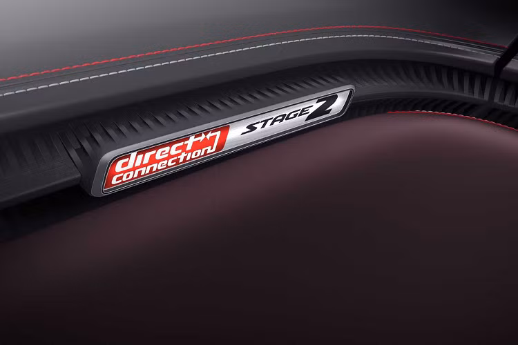 eStage 1 sẽ giúp nâng cấp phiên bản công suất 455 mã lực lên 495 mã lực, trong khi eStage 2 tăng công suất lên 535 mã lực. Bắt đầu với chiếc xe mạnh 590 mã lực, và các nâng cấp eStage 1 và 2 sẽ giúp tăng công suất lên 630 mã lực và 670 mã lực, đem lại trải nghiệm lái thú vị của một chiếc xe thể thao chạy điện.