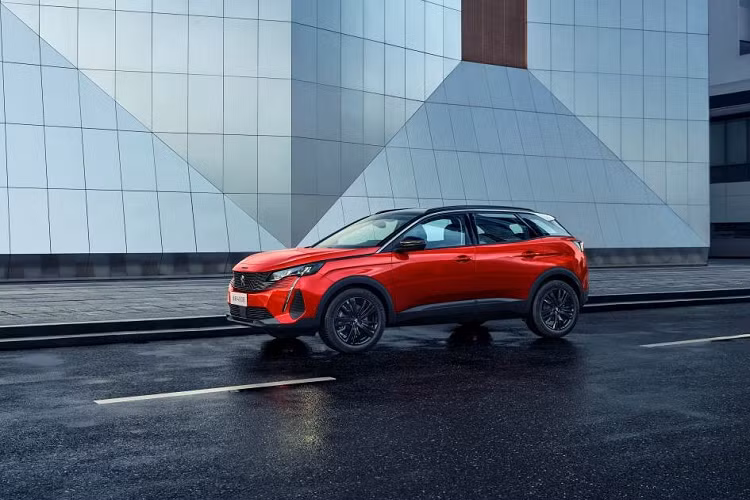 Vào ngày 10/6/2022 vừa qua, liên doanh Dongfeng Peugeot đã chính thức tung ra những hình ảnh đầu tiên của 4008 phiên bản đặc biệt mới mang tên Blackpack cho thị trường Trung Quốc. Trên thực tế, Peugeot 4008 tại Trung Quốc chính là 3008 đang bán ở thị trường quốc tế và Việt Nam.