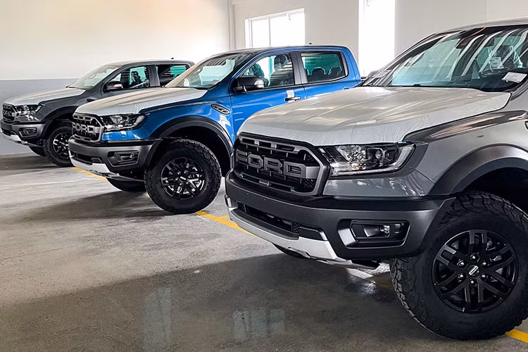 Các biện pháp nhằm đảm bảo rằng xe sẽ được bàn giao đến tay khách hàng đúng hẹn và đúng giá. Nếu không giao xe đúng theo cam kết với khách hàng hay bán chênh giá quá nhiều so với giá niêm yết xe Ford đề ra, đại lý có thể mất toàn bộ số lượng xe mới được phân bổ trong một tháng.