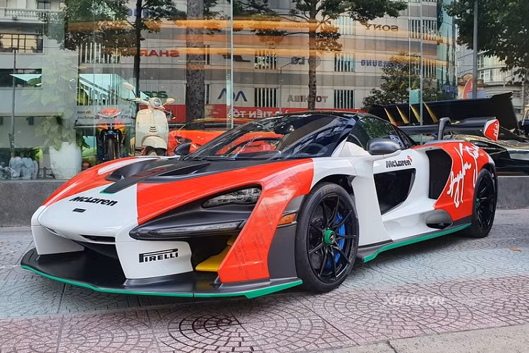 So với chiếc McLaren Senna triệu đô đầu tiên đang thuộc sở hữu của doanh nhân Hoàng Kim Khánh, chiếc này có rất nhiều điểm khác biệt.