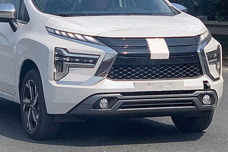 Theo Mitsubishi, hệ thống treo mới phía trước của Mitsubishi Xpander 2022 có thanh ổn định và thanh chống phuộc để tăng thêm độ cứng. Trong khi treo ở phía sau, kích thước của giảm xóc đã được điều chỉnh lại với kích thước lớn hơn, giúp tăng độ êm ái.