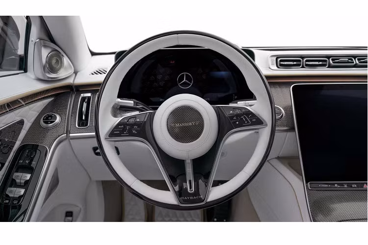 Sau nâng cấp, mẫu sedan siêu sang S680 tăng thêm công suất 108 mã lực, mô-men xoắn tăng thêm 100 Nm lên 720 mã lực, mô-men xoắn 1.000 Nm.