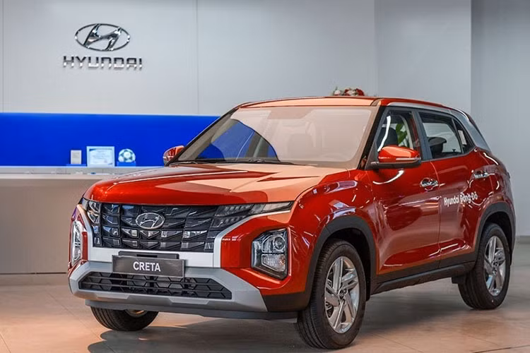  Hyundai Creta 2022 mới được TC Motor điều chỉnh tăng giá bán lẻ đề xuất nhiều nhất tới 20 triệu đồng ở cuối tháng 10 vừa qua nhưng ở thời điểm hiện tại lại có khuyến mãi giảm giá khá sâu tại đại lý.