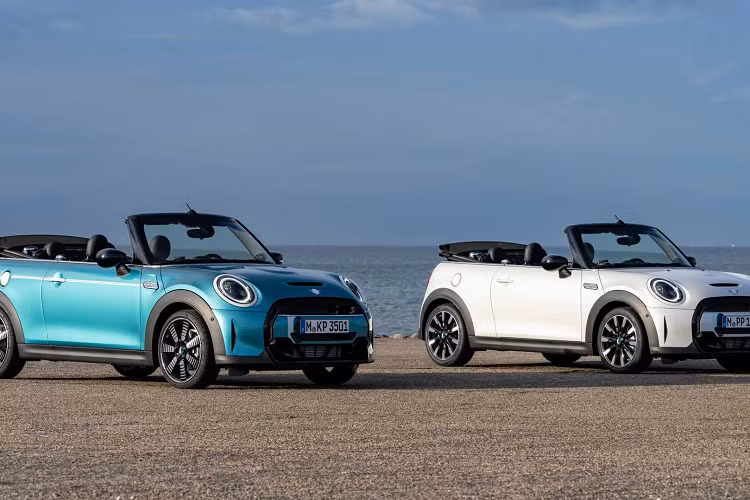 Ra mat Mini Convertible Seaside Edition 2023 tu 34.500 bang Anh