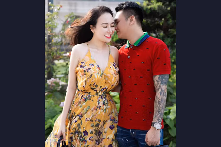 Thảo Bebe sở hữu chiều cao tương đối là 1m67 cùng thân hình gợi cảm đặc biệt là vòng 1 như báu vật tạo hóa.