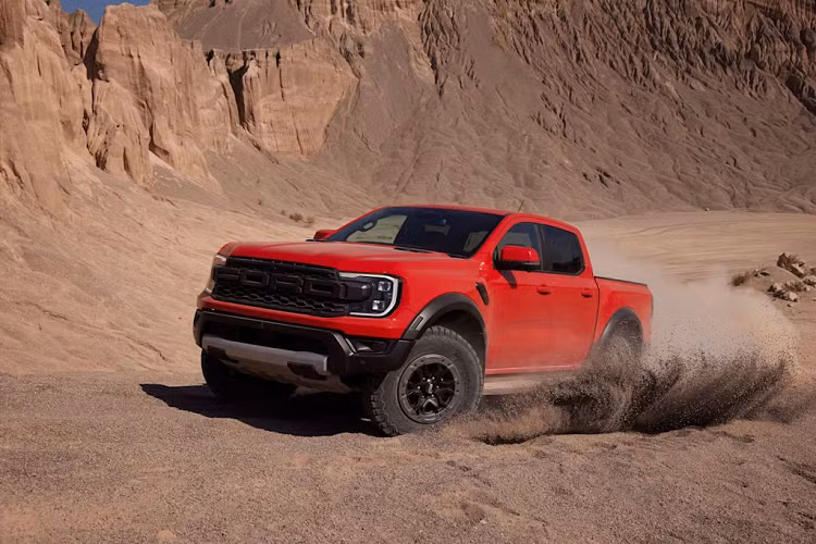 Dù vậy, tùy chọn Ford Ranger phiên bản số sàn hiện vẫn đang được duy trì trên các mẫu xe bán ra thị trường Việt Nam.