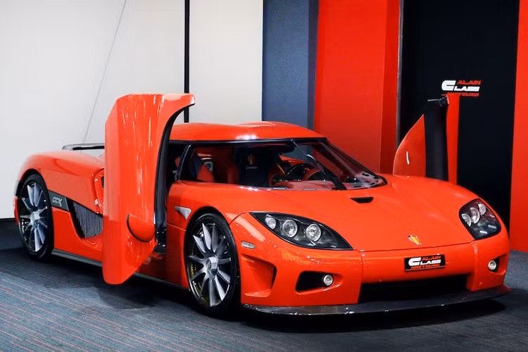 Thậm chí 1 số thông tin còn cho rằng, chủ nhân của xe Koenigsegg CCX là 1 doanh nhân đến từ Hải Phòng và có bộ sưu tập rất khủng, ngoài sưu tập xe, người này còn nhập các siêu xe theo đơn hàng cho khách.