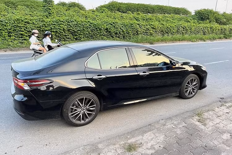 Trong tiếng Hán Việt, số 8 (bát) được phát âm giống như chữ “phát”, nghĩa là phát triển thuận lợi, thịnh vượng và giàu có. Sự kết hợp của nhiều số 8 nhất là tứ quý 8 chính là đại phú quý, đại phát và đại lợi.