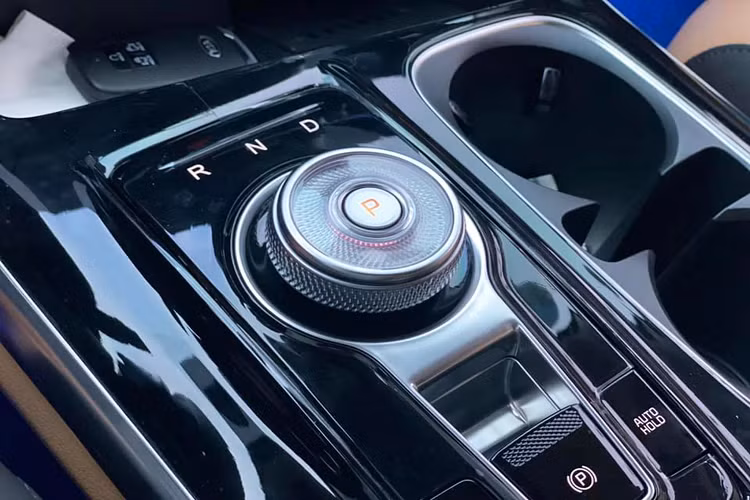 Bên cạnh phiên bản máy xăng V6, Kia Carnival 2022 bán chạy nhất ở các phiên bản máy dầu, vốn mang tính kinh tế cao