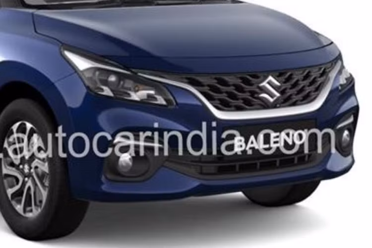 Chưa hết, Suzuki Baleno 2022 còn được trang bị màn hình trung tâm nằm độc lập trên mặt táp-lô. Bên cạnh đó là vô lăng vát đáy thể thao, phối 2 màu đen - bạc và gợi liên tưởng đến Suzuki Swift. Đằng sau vô lăng xuất hiện bảng đồng hồ mới với màn hình đa thông tin ở giữa. Những thay đổi khác của mẫu xe hatchback hạng B này bao gồm núm xoay chỉnh điều hòa mới cũng như thiết kế ghế trước và ghế sau. Đồng thời, những hình ảnh chụp nội thất cũng cho thấy Suzuki Baleno 2022 không có cửa sổ trời, dù ở bản cao cấp nhất.