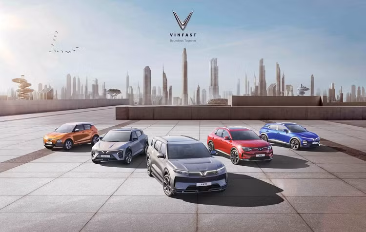 VinFast mang ca dan xe oto dien “do bo” Los Angeles Auto Show 2022