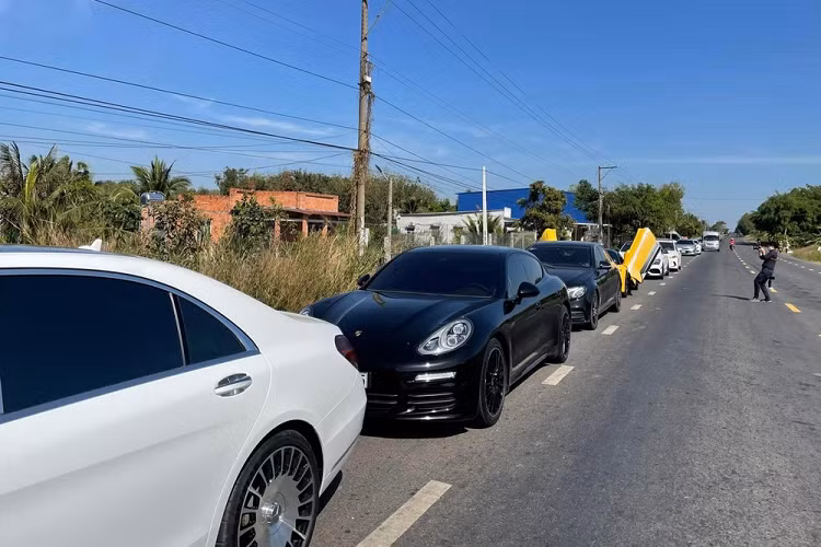 Sieu xe Maserati MC20 doc nhat Viet Nam ruoc dau o Tay Ninh-Hinh-3