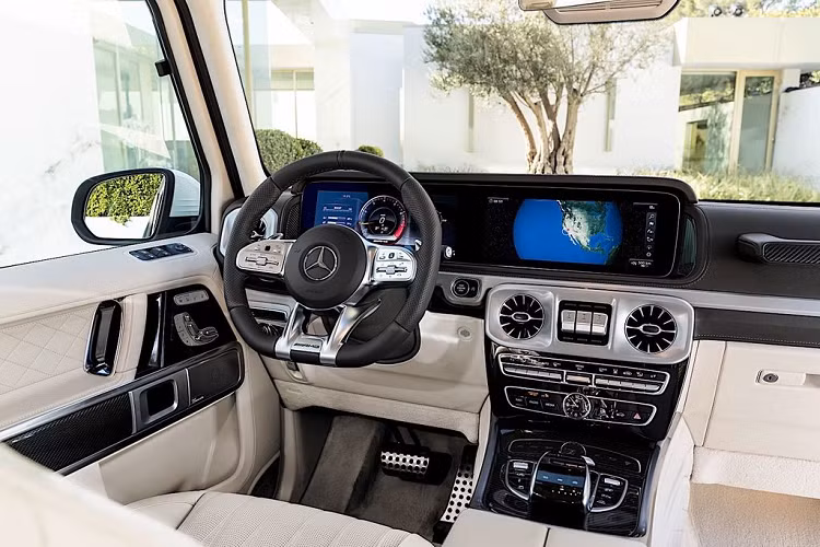 Theo báo cáo, Mercedes-Benz đã bán được hơn 41.000 chiếc G-Class trên toàn thế giới, đạt kỷ lục về doanh số bán hàng trong suốt chiều dài lịch sử của mẫu xe này. Tuy nhiên, lượng đơn đặt hàng cho Mercedes-Benz G-Class vẫn liên tục gia tăng, khiến hãng xe nước Đức phải kéo dài thời gian giao hàng muộn nhất đến quý IV/2024.