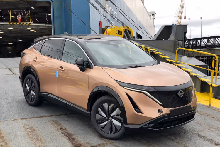Can canh Nissan Ariya 2022 hon 1,2 ty dong, sap ve Viet Nam?