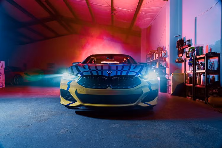 Chiếc xe BMW 8 X JEFF KOONS đầu tiên đã xuất xưởng và hiện đã được bàn giao tới tay khách hàng. Vị chủ nhân may mắn này đã nhận bàn giao xe và đây chính là chiếc xe đầu tiên được bàn giao tại Hoa Kỳ.