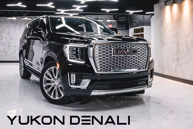 Mức giá xe GMC Yukon Denali Ultimate 2023 hiện chưa được tiết lộ nhưng chắc chắn sẽ đắt hơn mức giá khởi điểm 70.000 USD (khoảng 1,6 tỷ đồng) của Yukon Denali 2022.